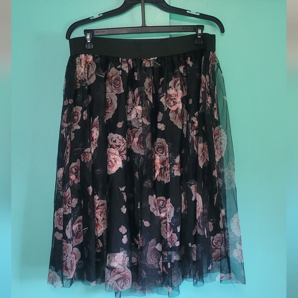 NWT Torrid Floral Tulle Midi Skirt